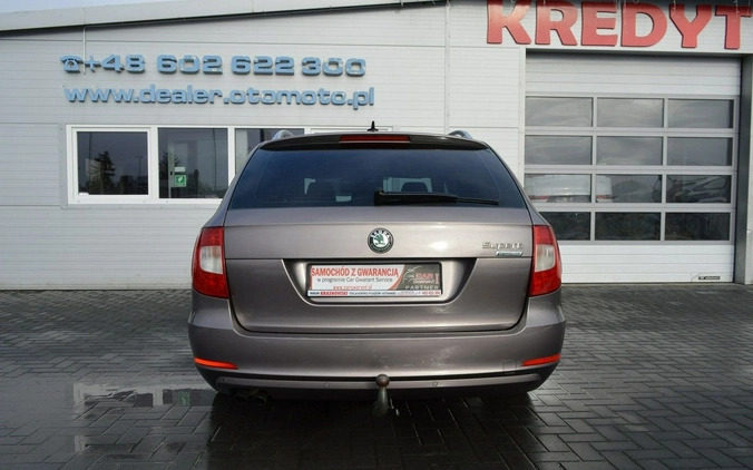 Skoda Superb cena 31000 przebieg: 226000, rok produkcji 2011 z Hrubieszów małe 781